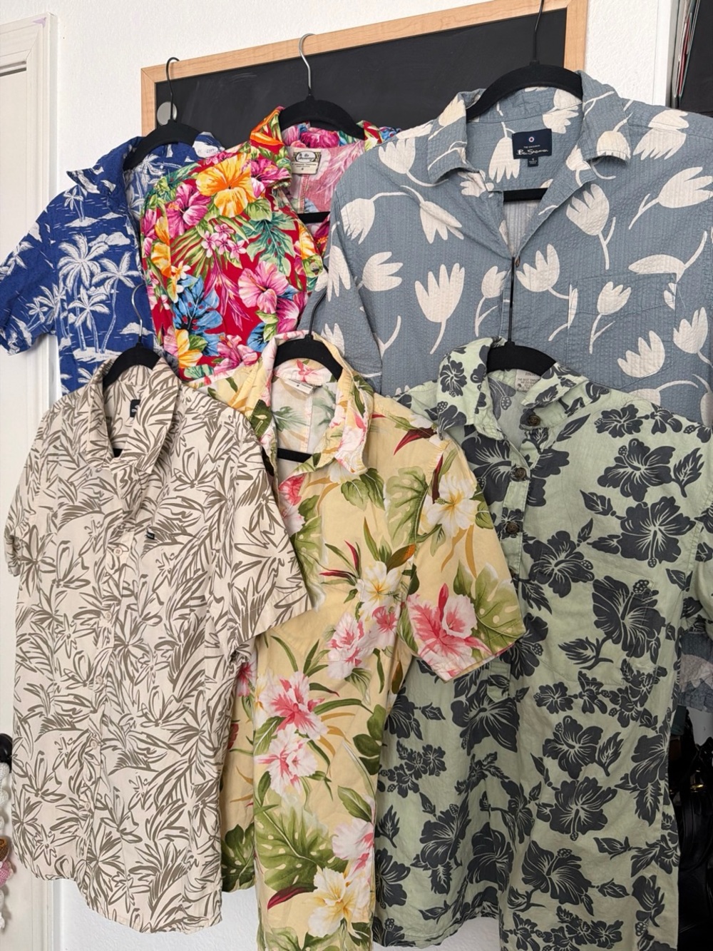 6 Women Tropical Floral Short-Sleeve Shirt - Blue & Green Options